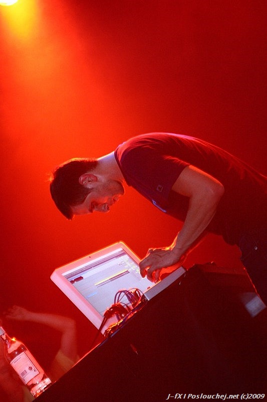 koncert: WWW - KŘEST CD - Úterý 12. 5. 2009